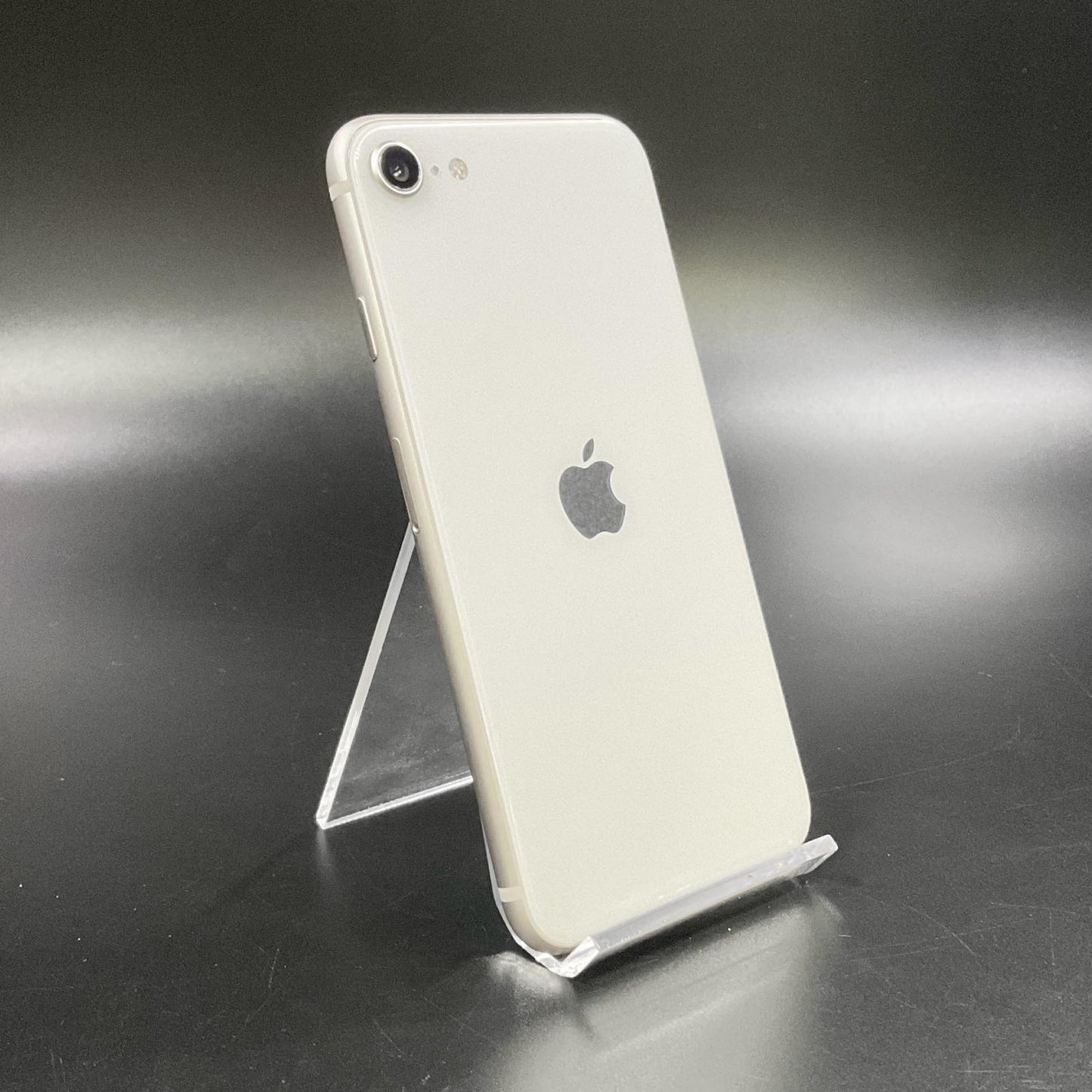 【全額返金保証】【最速発送】Apple iPhone iPhone SE（第3世代） 64GB スターライト au 白ロム 動作確認済 80%