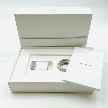 【最速発送】Apple iPad iPad 10.2インチ 第9世代 64GB シルバー Wi-Fi【難有】