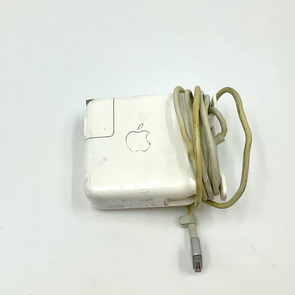【全額返金保証】【最速発送】Apple MacBook Air 13インチ 2015 Intel Core i5 8GB SSD 128GB シルバー 動作確認済