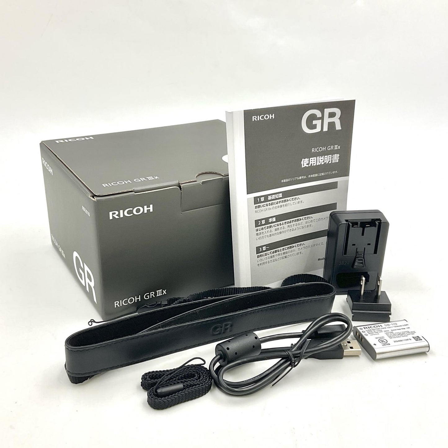 【全額返金保証】【最速発送】RICOH コンパクトデジタルカメラ GR IIIx 超美品 動作確認済