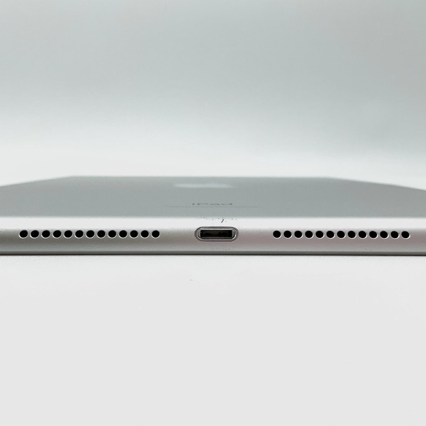 【全額返金保証】【最速発送】Apple iPad iPad 10.2インチ 第9世代 256GB シルバー Wi-Fi 動作確認済