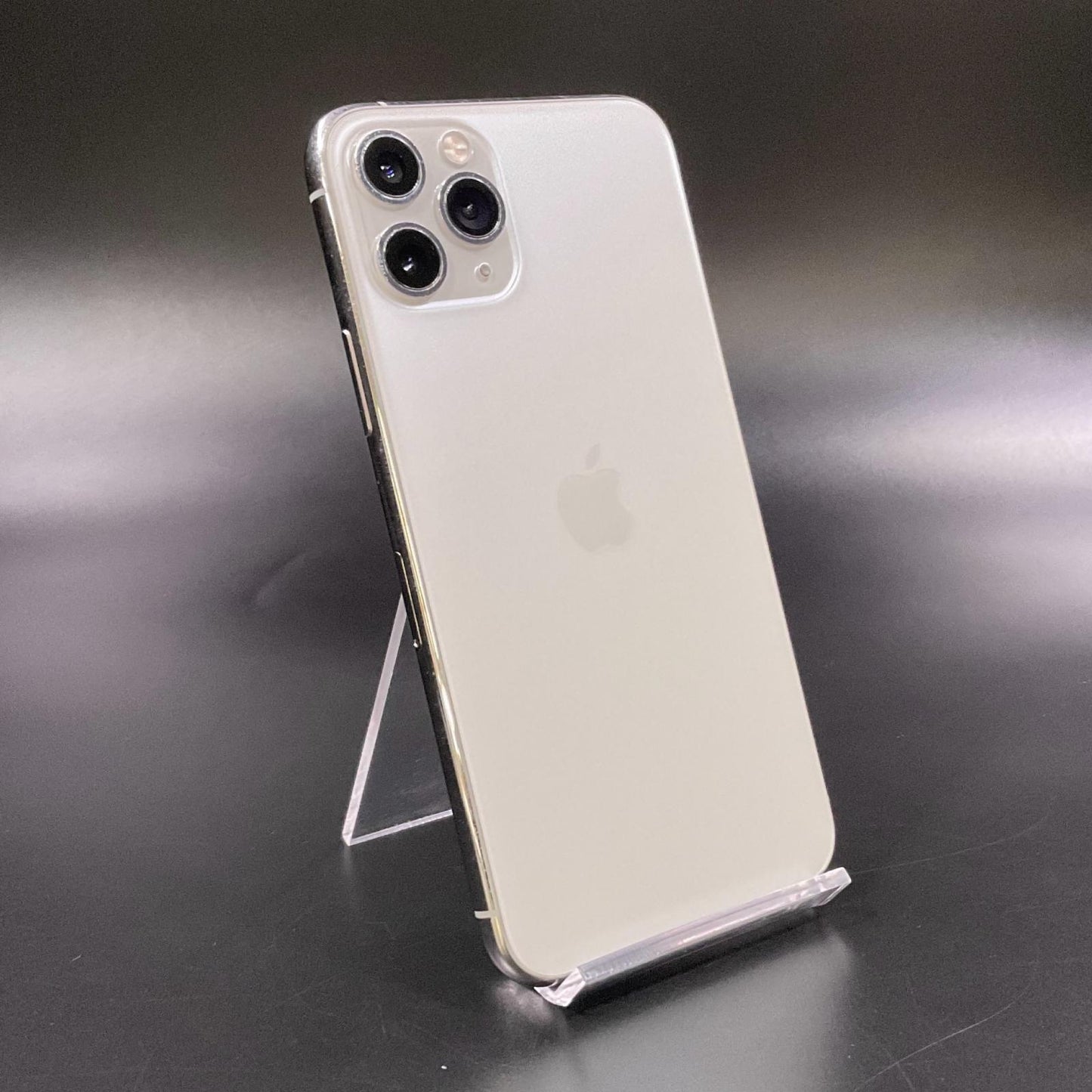 【最速発送】Apple iPhone iPhone 11 Pro 256GB シルバー docomo 白ロム【難有】 72%
