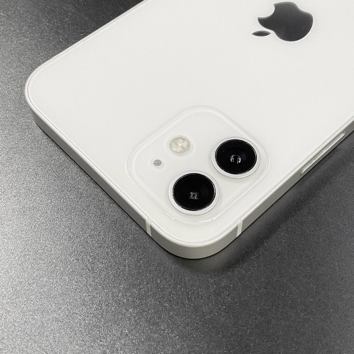 【全額返金保証】【最速発送】Apple iPhone iPhone 12 256GB ホワイト SIMフリー 動作確認済 80%