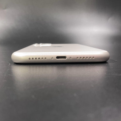 【全額返金保証】【最速発送】Apple iPhone iPhone 11 64GB ホワイト au SIMフリー 白ロム 動作確認済 70%