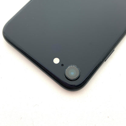 【全額返金保証】【最速発送】Apple iPhone iPhone SE（第3世代） 64GB ミッドナイト au 白ロム 動作確認済 77%