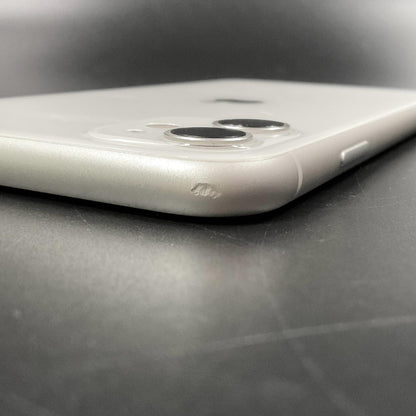 【全額返金保証】【最速発送】Apple iPhone iPhone 11 128GB ホワイト docomo SIMフリー 白ロム 動作確認済 74%