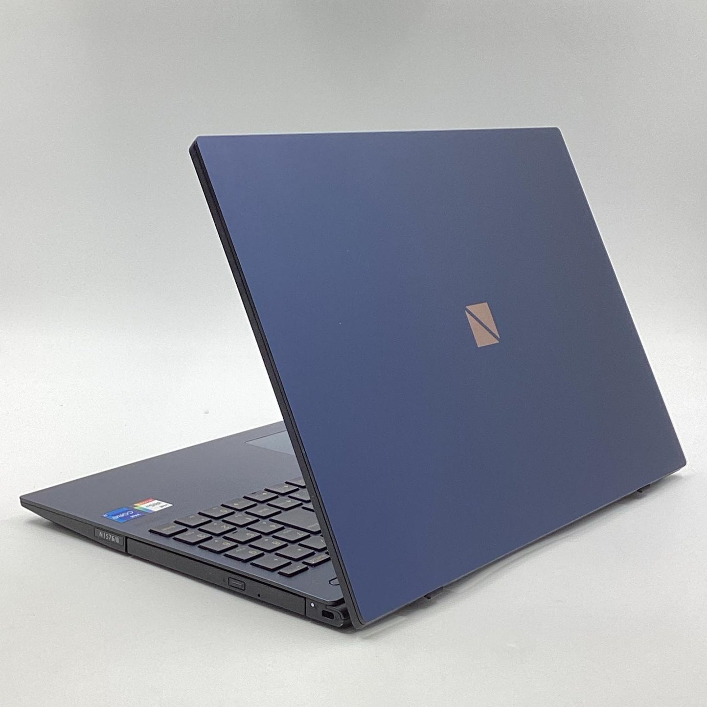 【全額返金保証】【最速発送】NEC N1576/BAL-N PC-N1576BAL-N intel core i7-1165G7 16GB M.2 SSD 512GB 89% 動作確認済