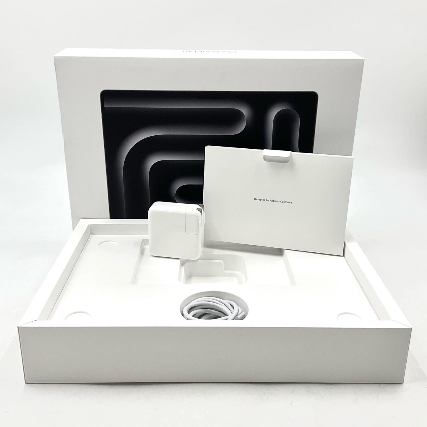 【全額返金保証】【最速発送】Apple MacBook Pro 14インチ 2024 Apple M4 Pro 24GB SSD 512GB シルバー 100% 美品 動作確認済