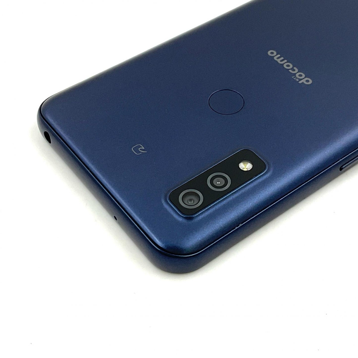 【全額返金保証】【最速発送】富士通 arrows We 64GB ネイビー docomo F-51B 白ロム 美品 動作確認済