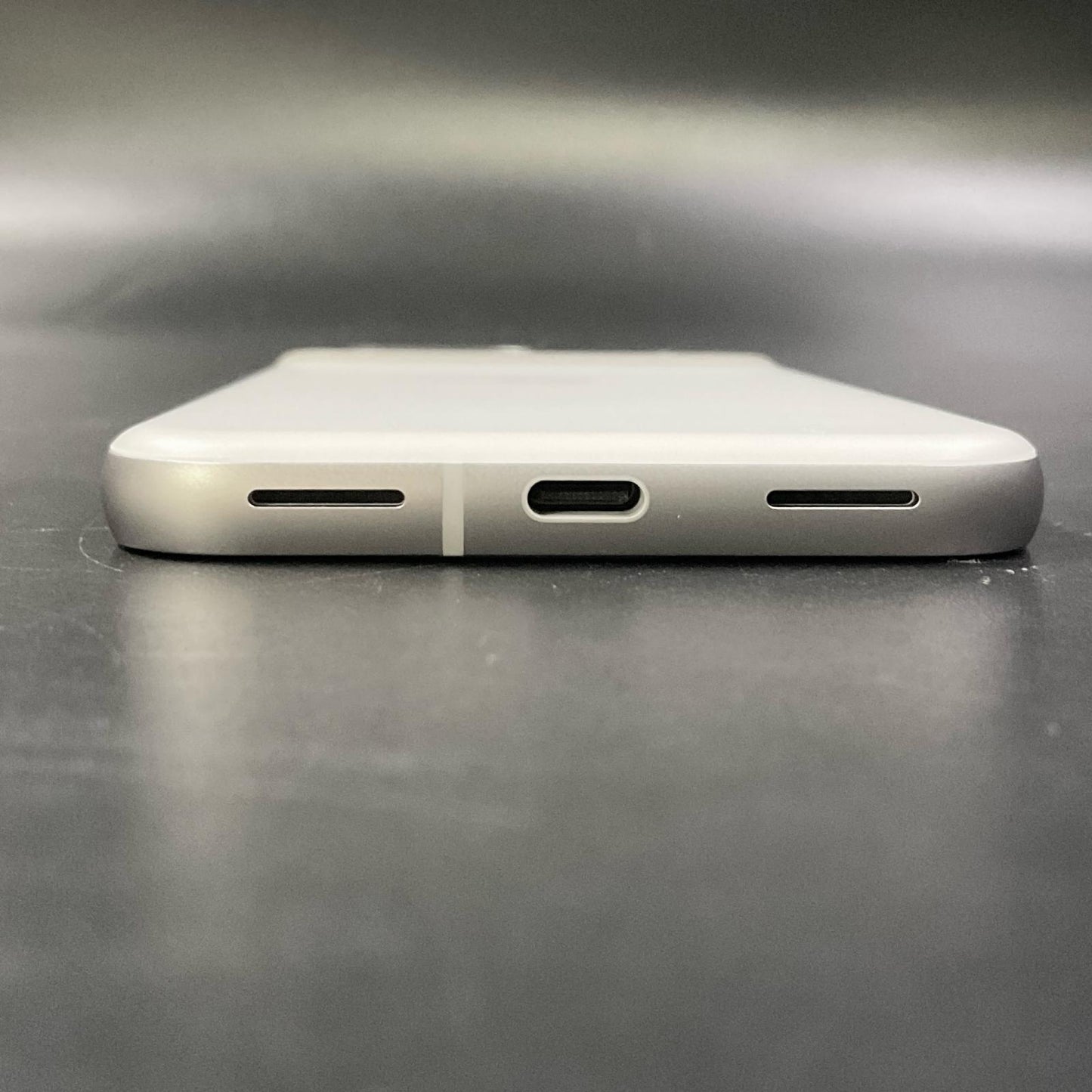 【全額返金保証】【最速発送】Google Pixel 8a 128GB Porcelain au G576D 白ロム 超美品 動作確認済