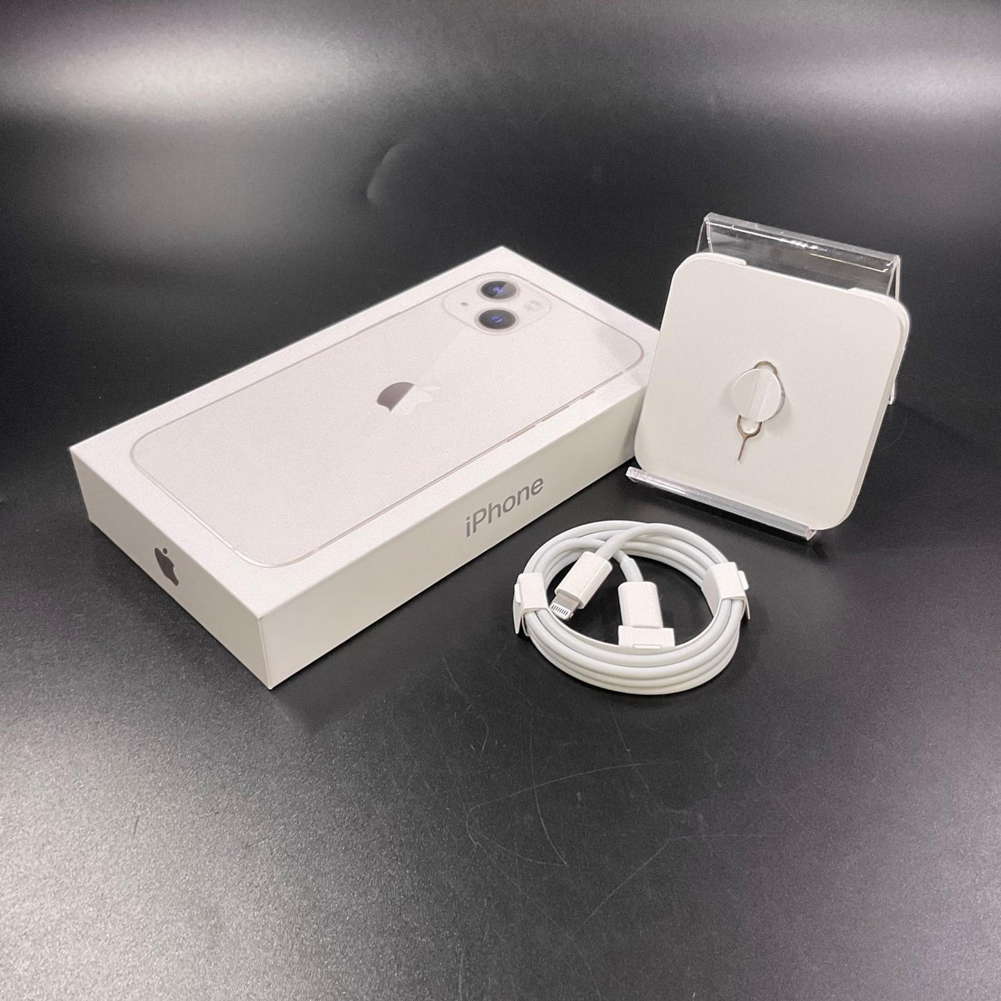 【全額返金保証】【最速発送】Apple iPhone iPhone 13 128GB スターライト au SIMフリー 白ロム 動作確認済 82%