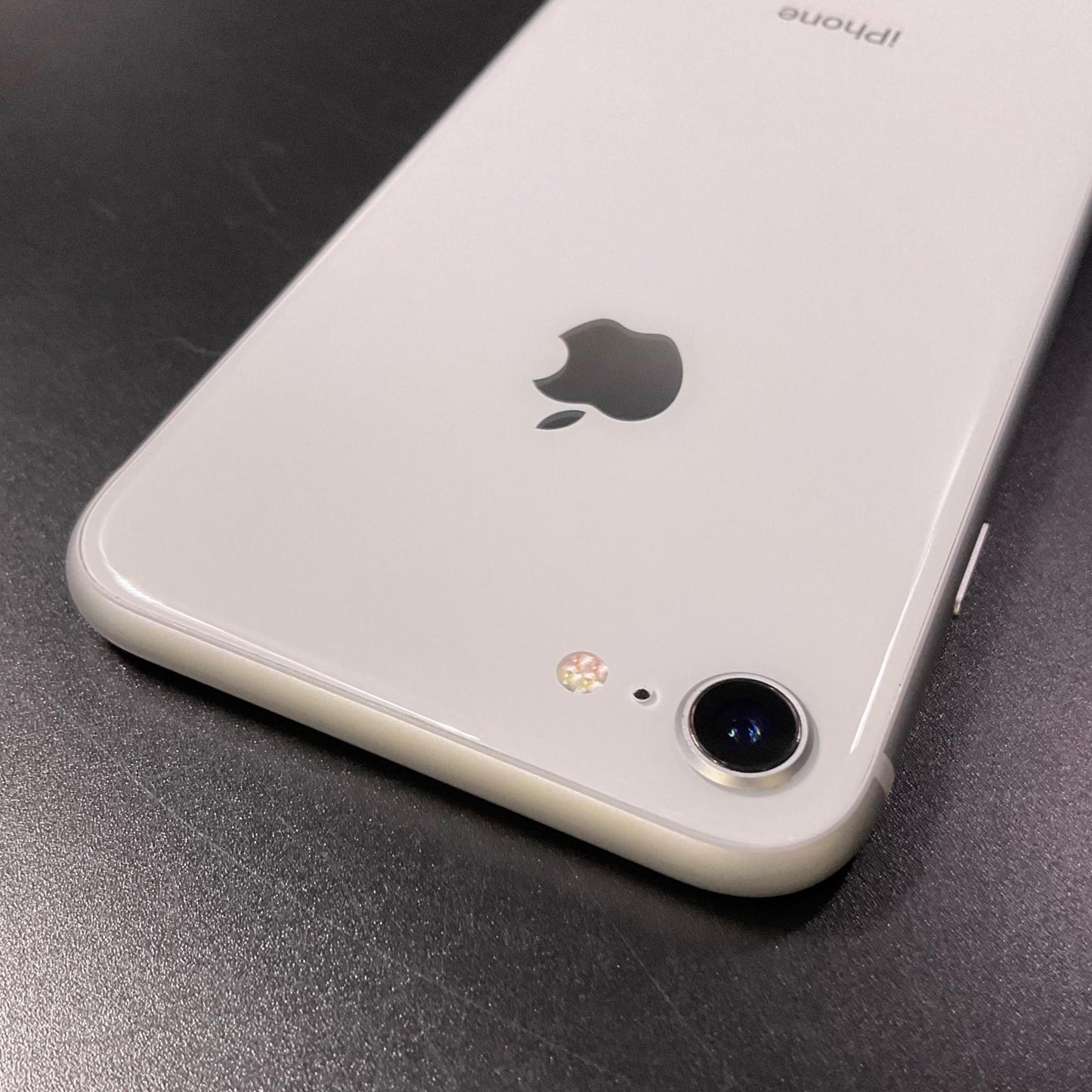 【全額返金保証】【最速発送】Apple iPhone iPhone 8 64GB シルバー Softbank SIMフリー 白ロム 超美品 動作確認済 100%