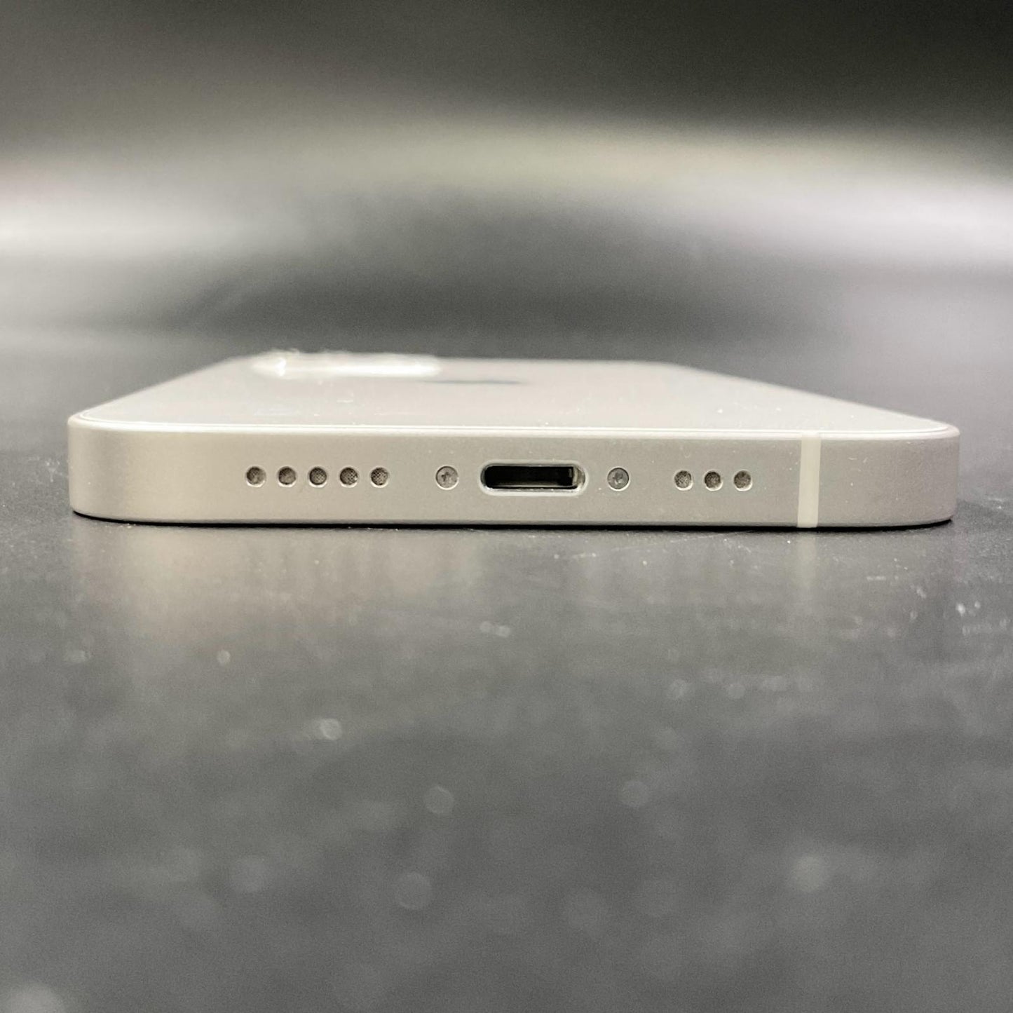 【全額返金保証】【最速発送】Apple iPhone iPhone 12 128GB ホワイト docomo 白ロム 動作確認済 77%