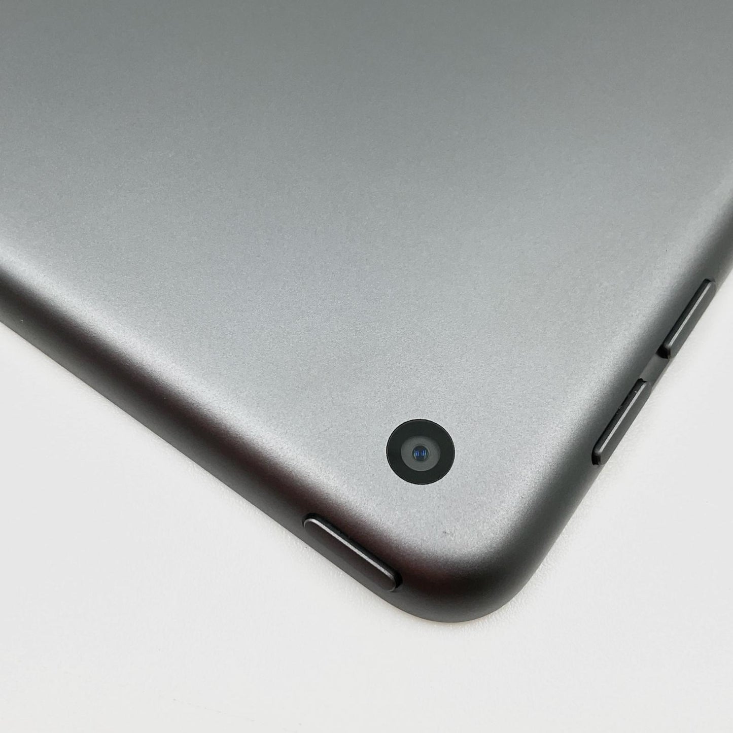 【全額返金保証】【最速発送】Apple iPad iPad 10.2インチ 第8世代 32GB スペースグレイ Wi-Fi 動作確認済