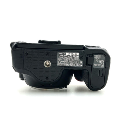 【全額返金保証】【最速発送】Nikon デジタル一眼 D5600 18-55 VR レンズキット ブラック 超美品 動作確認済
