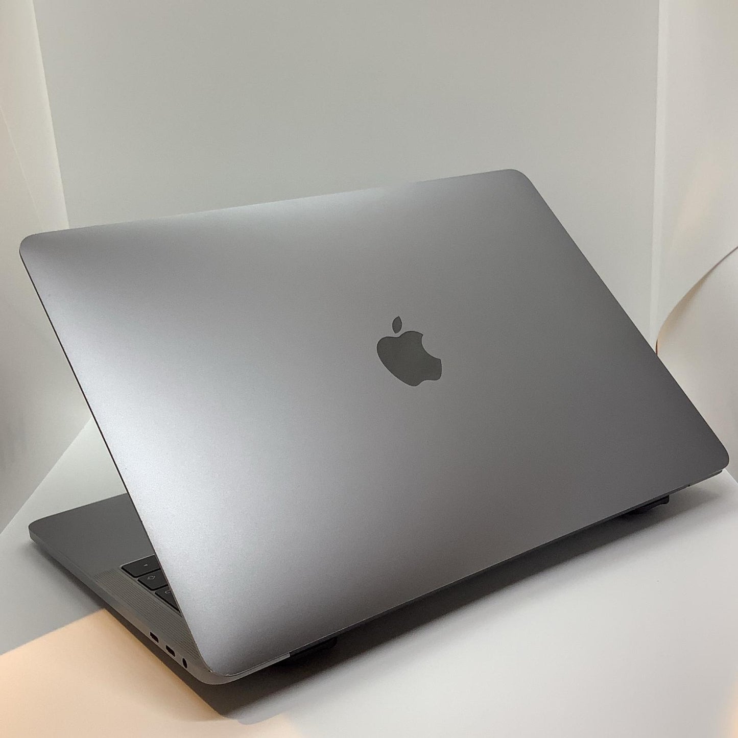 【全額返金保証】【最速発送】Apple MacBook Pro Pro 13インチ 2019 Core i5-8279U 8GB 512GB シルバー 動作確認済