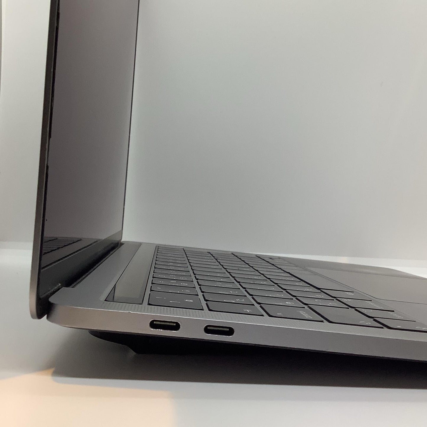 【全額返金保証】【最速発送】Apple MacBook Pro Pro 13インチ 2019 Core i5-8279U 8GB 512GB シルバー 動作確認済