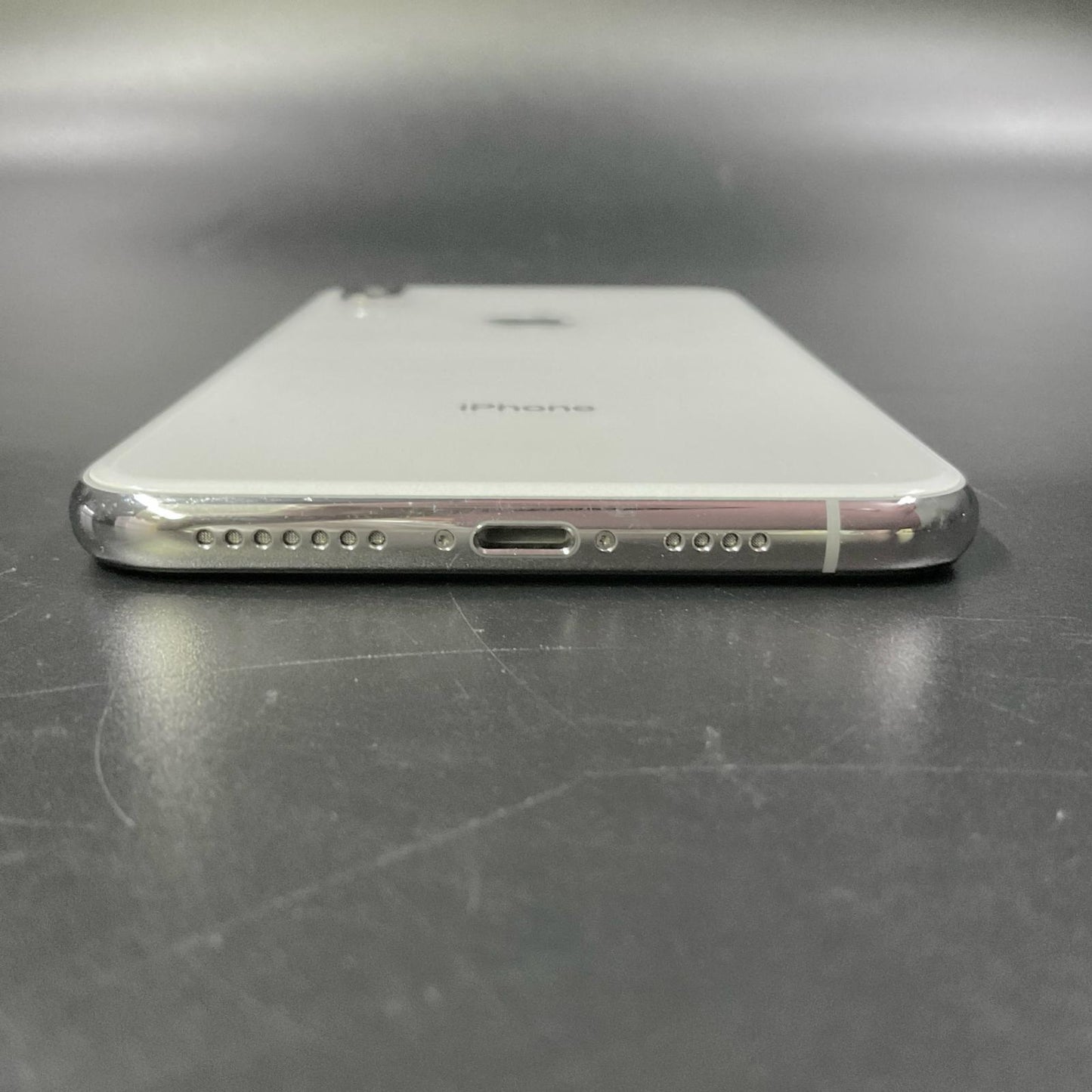 【全額返金保証】【最速発送】Apple iPhone iPhone XS Max 512GB シルバー docomo 白ロム 動作確認済 82%