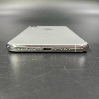 【全額返金保証】【最速発送】Apple iPhone iPhone XS Max 512GB シルバー docomo 白ロム 動作確認済 82%