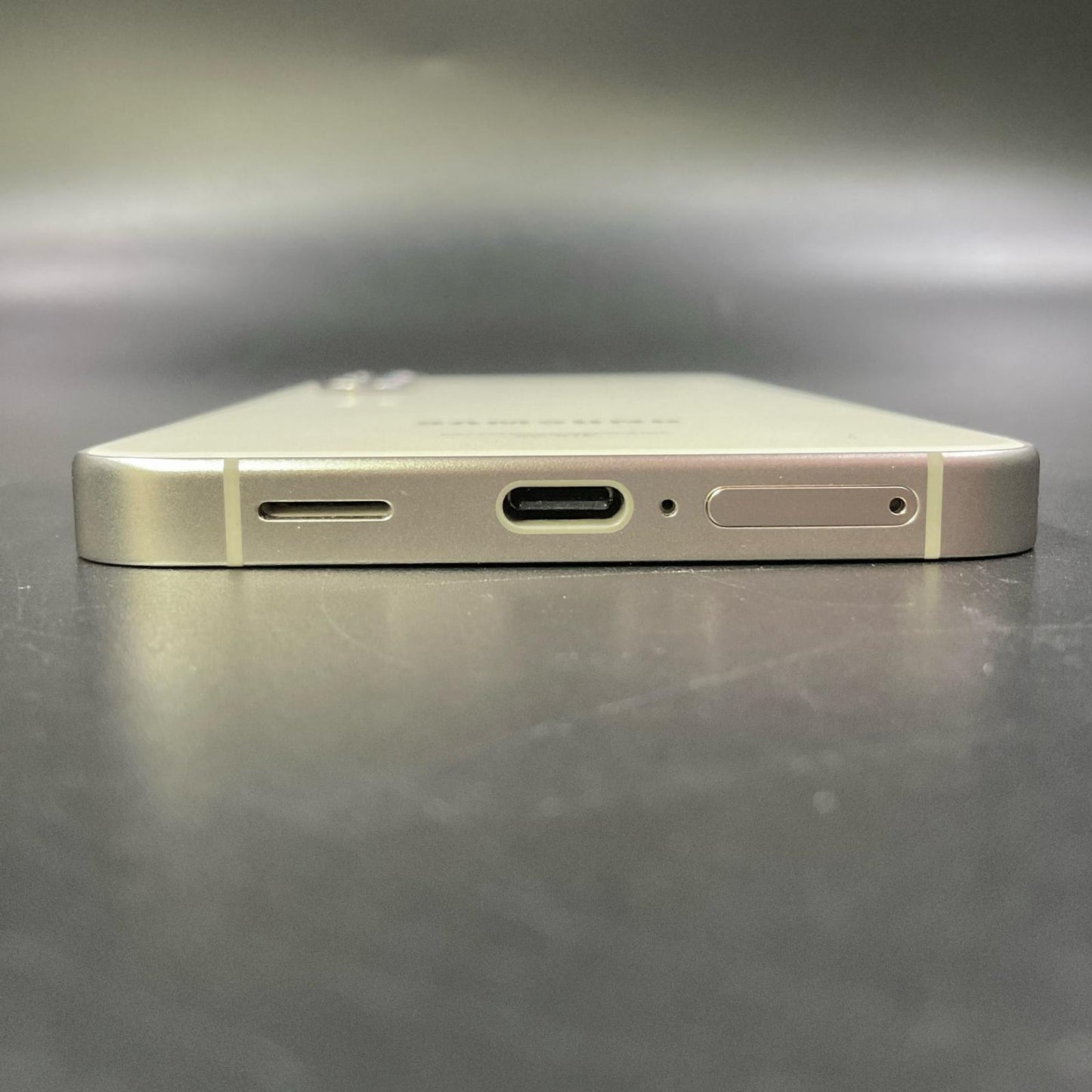 【全額返金保証】【最速発送】SAMSUNG Galaxy S24 256GB アンバーイエロー docomo SC-51E 超美品 動作確認済