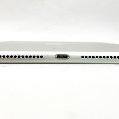 【最速発送】Apple iPad iPad 10.2インチ 第9世代 256GB シルバー Wi-Fi【難有】
