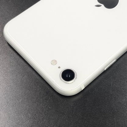【最速発送】Apple iPhone iPhone SE（第2世代） 64GB ホワイト au 白ロム【難有】 72%