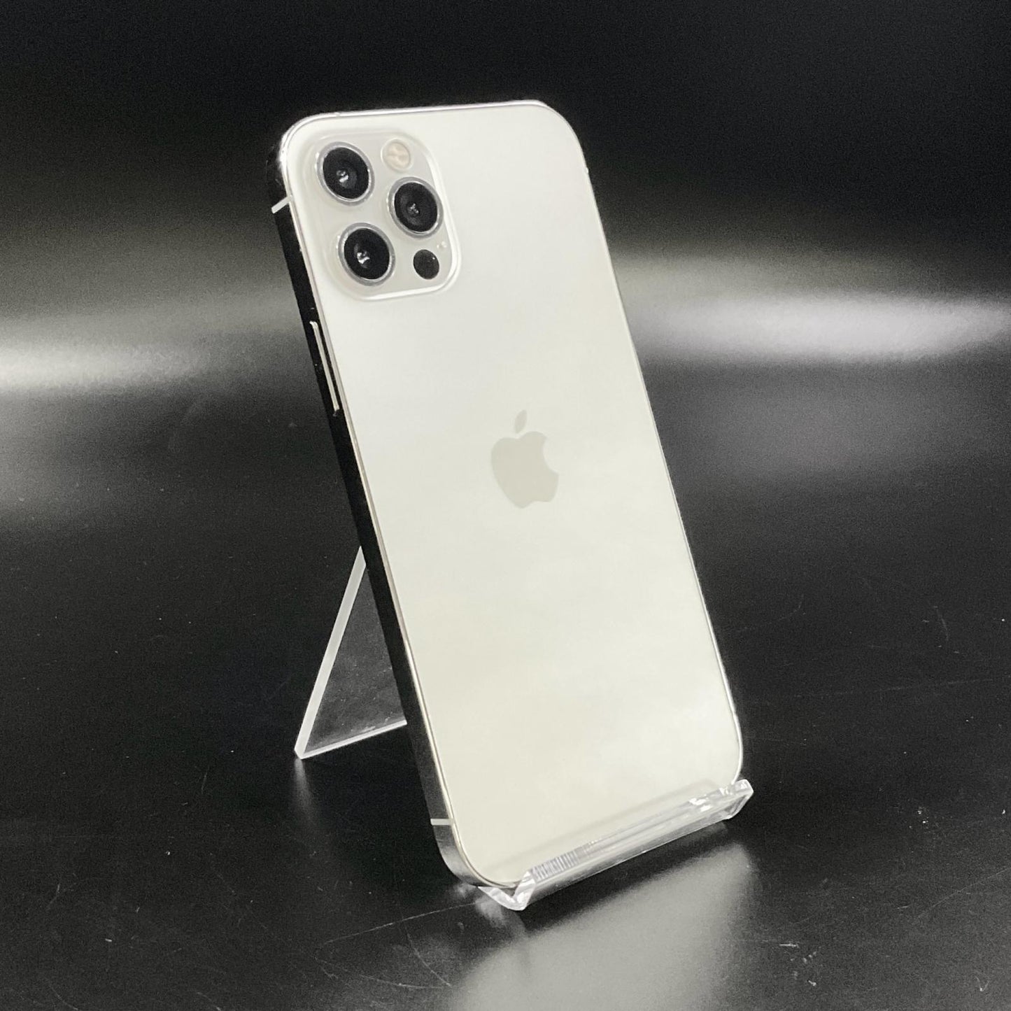 【全額返金保証】【最速発送】Apple iPhone iPhone 12 Pro 256GB シルバー docomo 白ロム 美品 動作確認済 83%