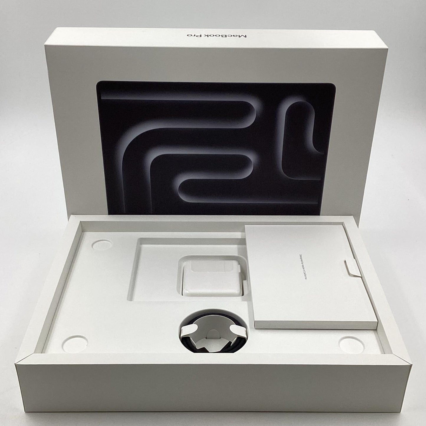 【全額返金保証】【最速発送】Apple MacBook Pro 14インチ 2024 Apple M4 24GB SSD 512GB スペースブラック 100% 超美品 動作確認済