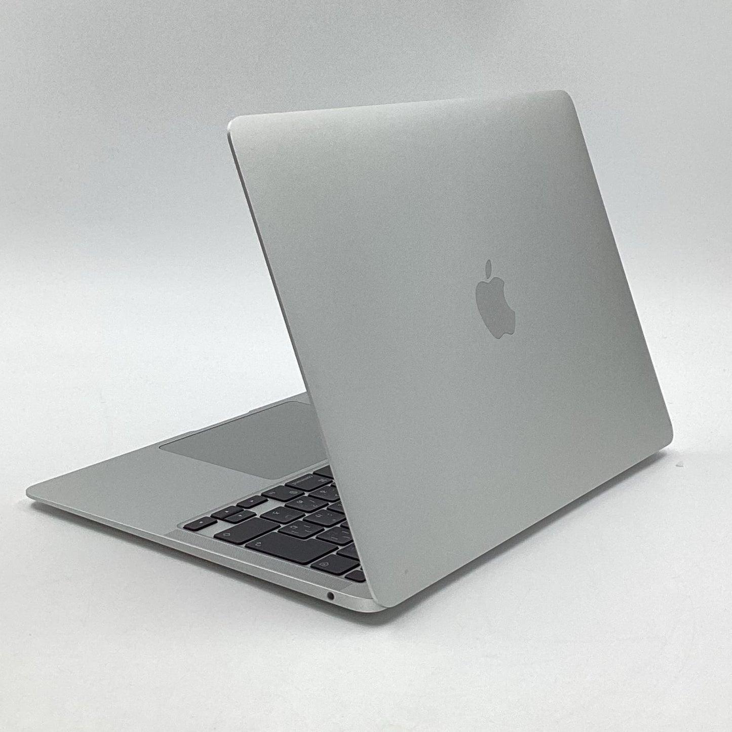 【全額返金保証】【最速発送】Apple MacBook Air 13インチ 2020 Apple M1 8GB SSD 256GB シルバー 100% 美品 動作確認済