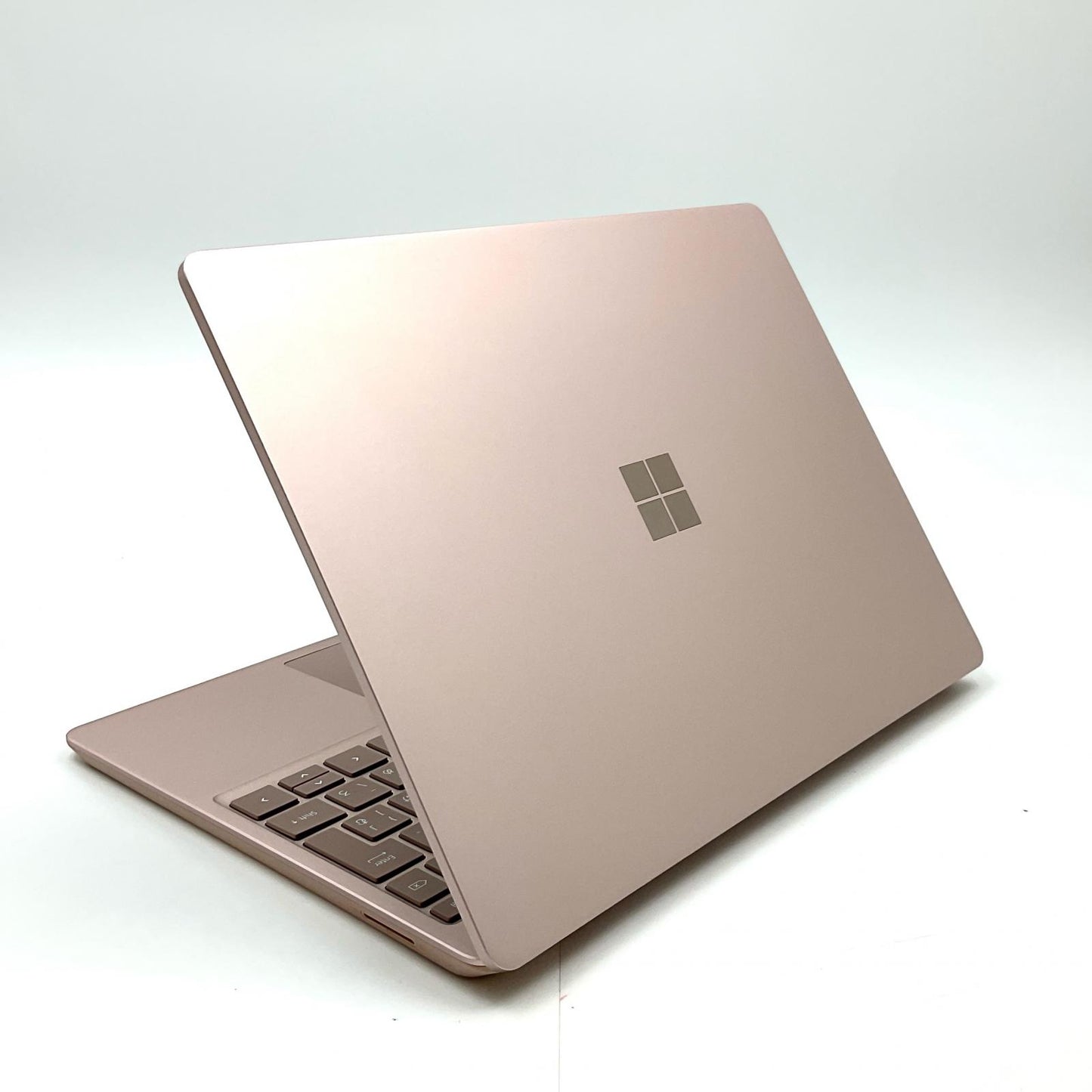 【全額返金保証】【最速発送】Microsoft Surface Laptop Go 2 2013 Intel Core i5 1135G7 2.40GHz 8GB M.2 SSD 256GB 83.6% 動作確認済