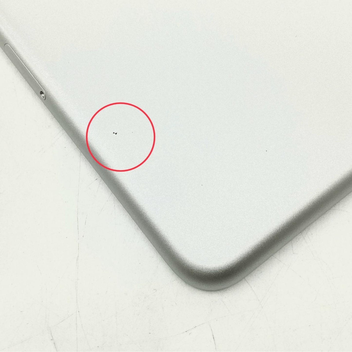 【全額返金保証】【最速発送】Apple iPad Air 9.7インチ 第2世代 64GB シルバー WiFi+Cellular au 白ロム 動作確認済