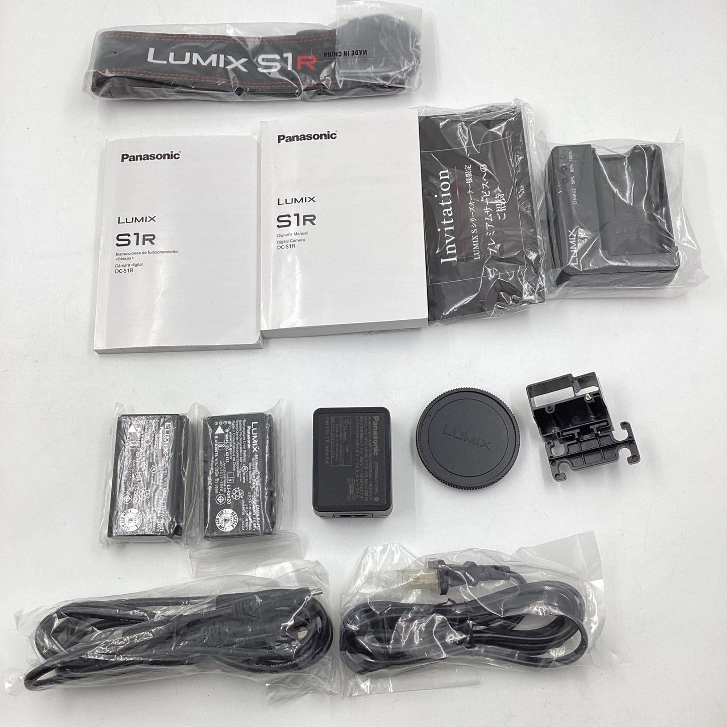 【全額返金保証】【最速発送】Panasonic デジタル一眼 LUMIX DC-S1R ボディ ブラック 美品 動作確認済