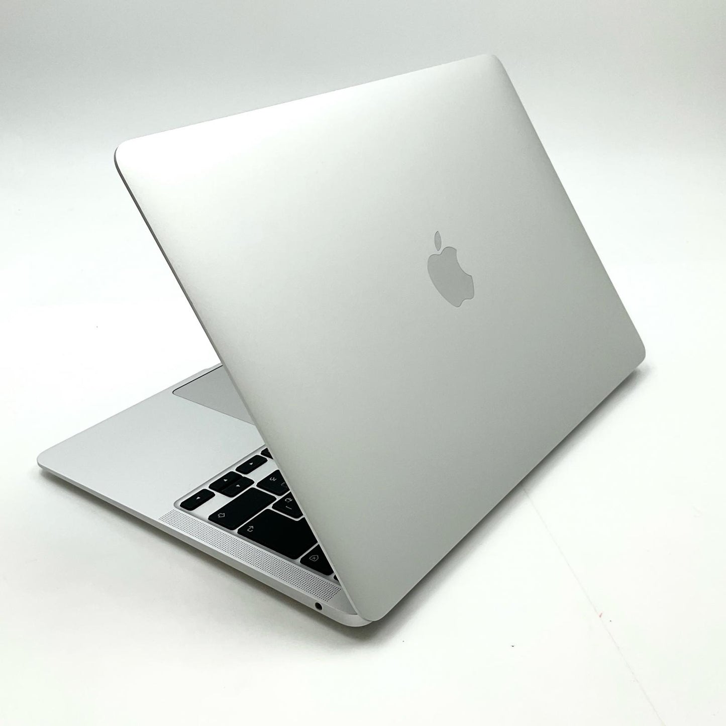 【全額返金保証】【最速発送】Apple MacBook Air 13インチ 2020 Apple M1 8GB SSD 256GB シルバー 100% 美品 動作確認済