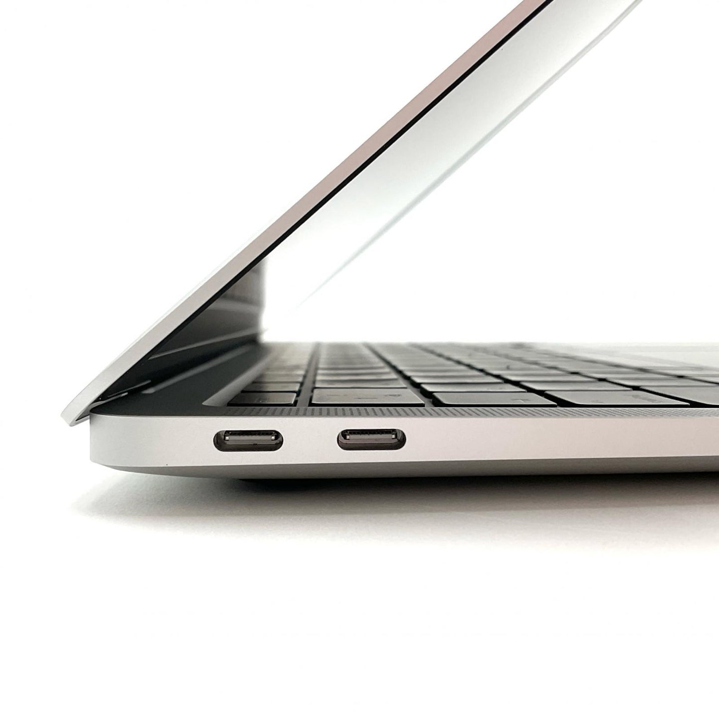 【全額返金保証】【最速発送】Apple MacBook Air 13インチ 2020 Apple M1 8GB SSD 256GB シルバー 100% 美品 動作確認済