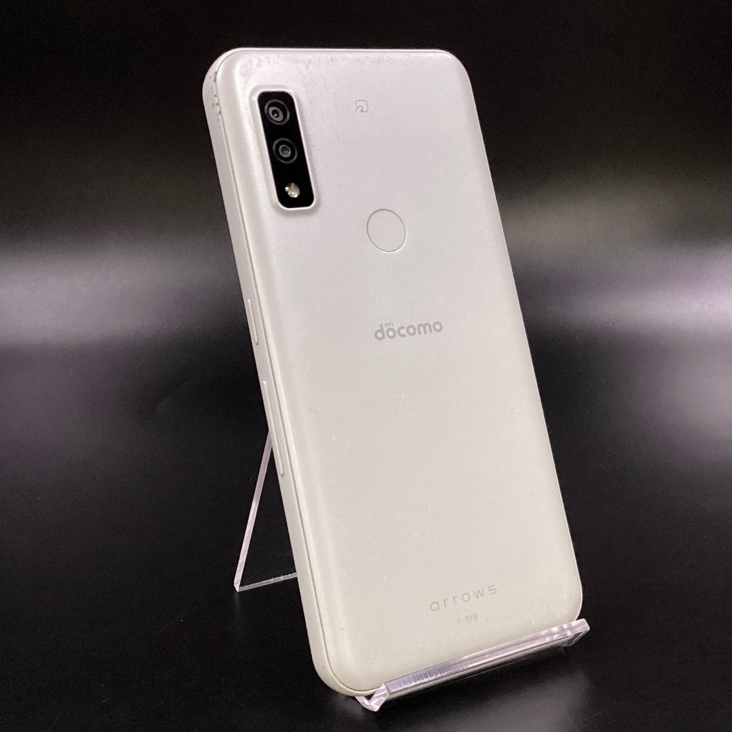 【全額返金保証】【最速発送】富士通 arrows We 64GB ホワイト docomo F-51B 白ロム 動作確認済