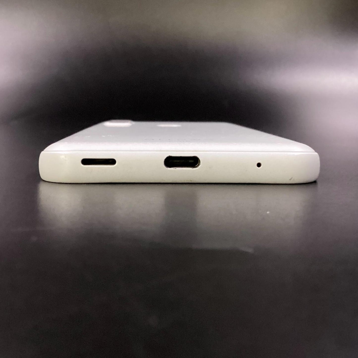 【全額返金保証】【最速発送】富士通 arrows We 64GB ホワイト docomo F-51B 白ロム 動作確認済