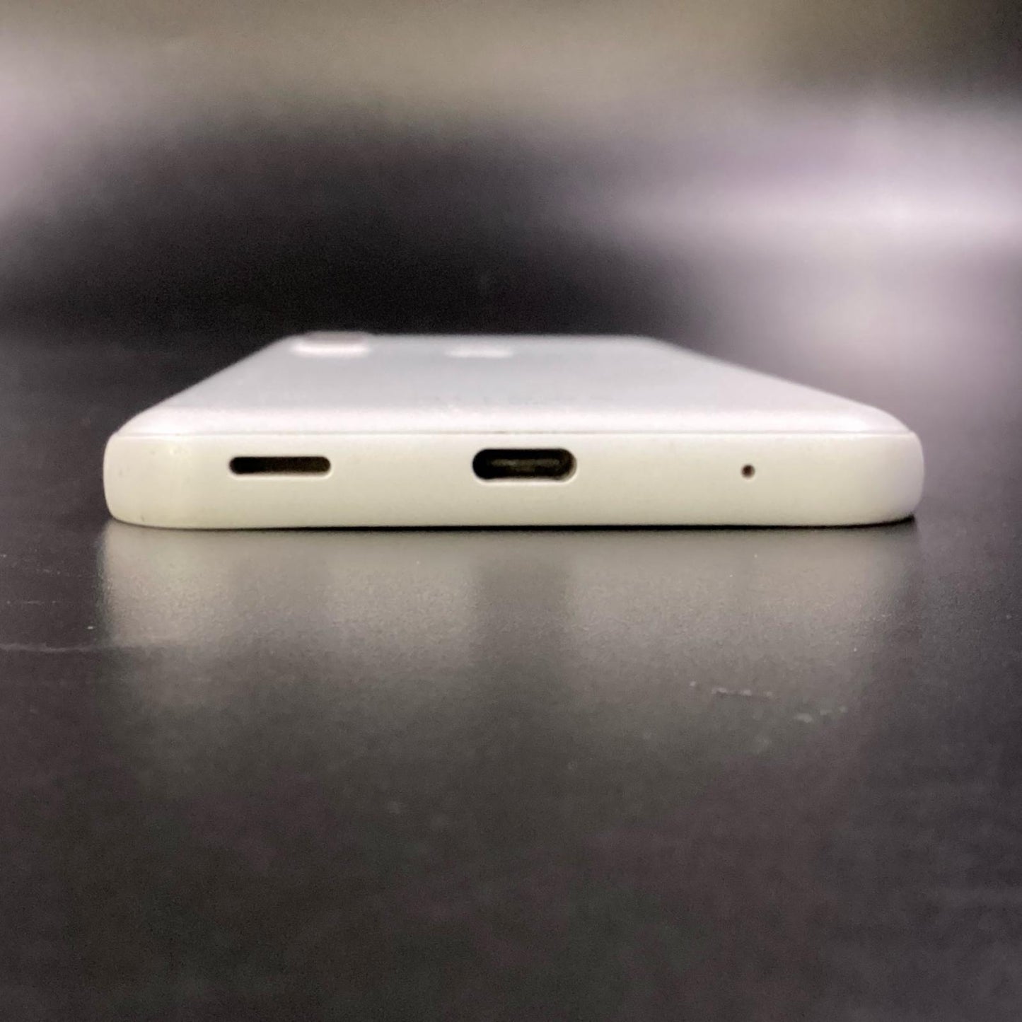 【全額返金保証】【最速発送】富士通 arrows We 64GB ホワイト docomo F-51B 白ロム 動作確認済