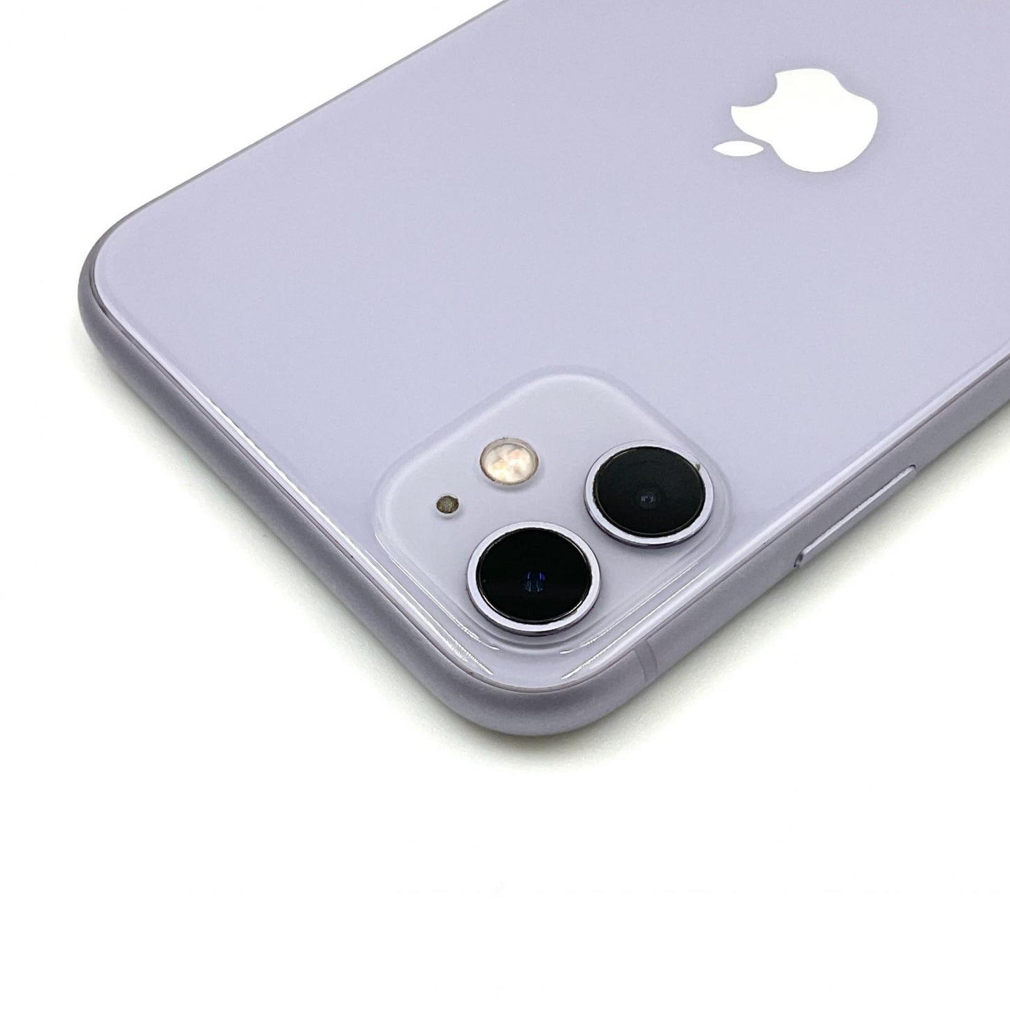 【全額返金保証】【最速発送】Apple iPhone iPhone 11 64GB パープル au 白ロム 動作確認済 83%