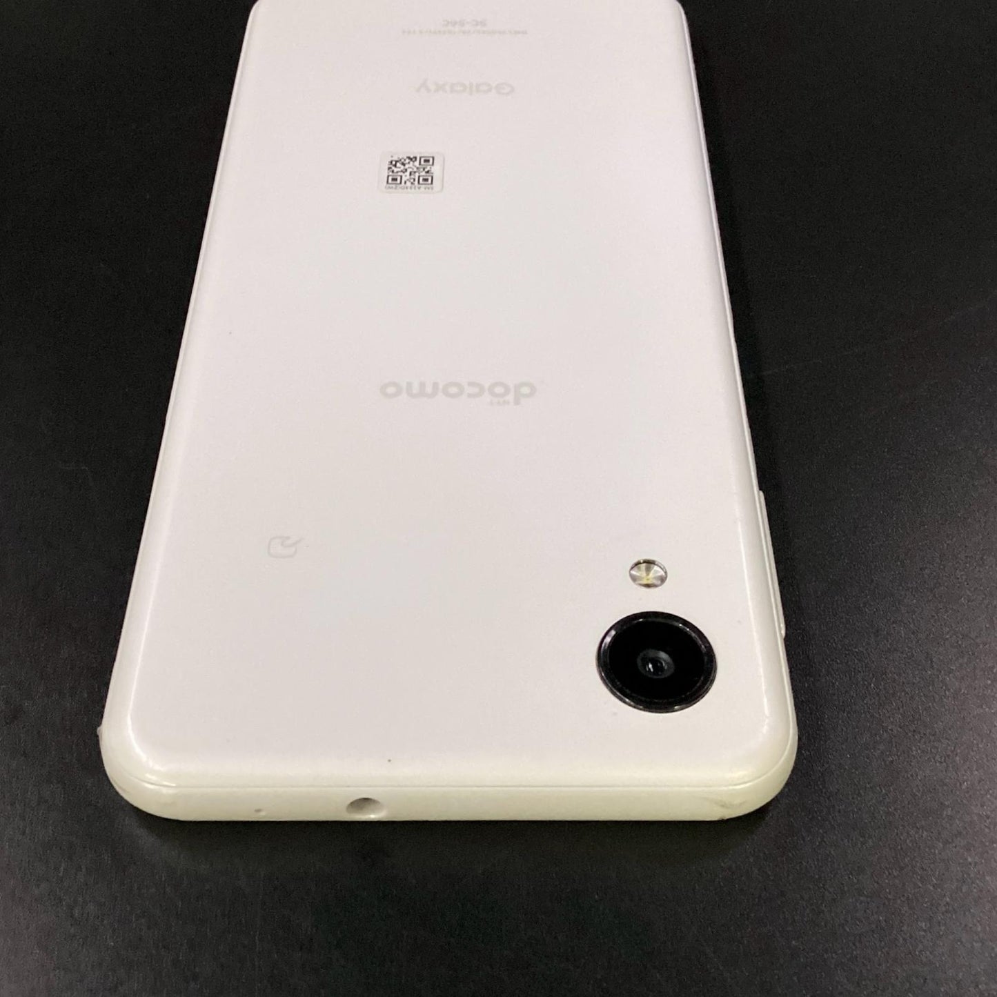 【全額返金保証】【最速発送】SAMSUNG Galaxy A23 5G 64GB ホワイト docomo SC-56C 白ロム 動作確認済