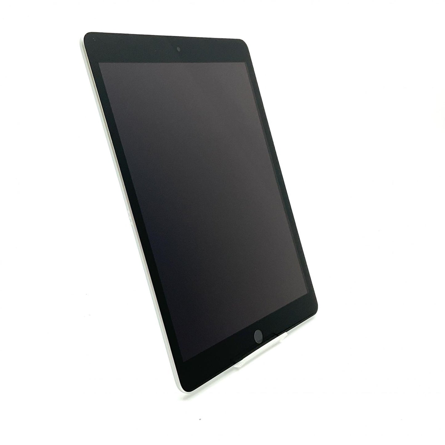 【全額返金保証】【最速発送】Apple iPad iPad 10.2インチ 第9世代 64GB シルバー Wi-Fi 美品 動作確認済