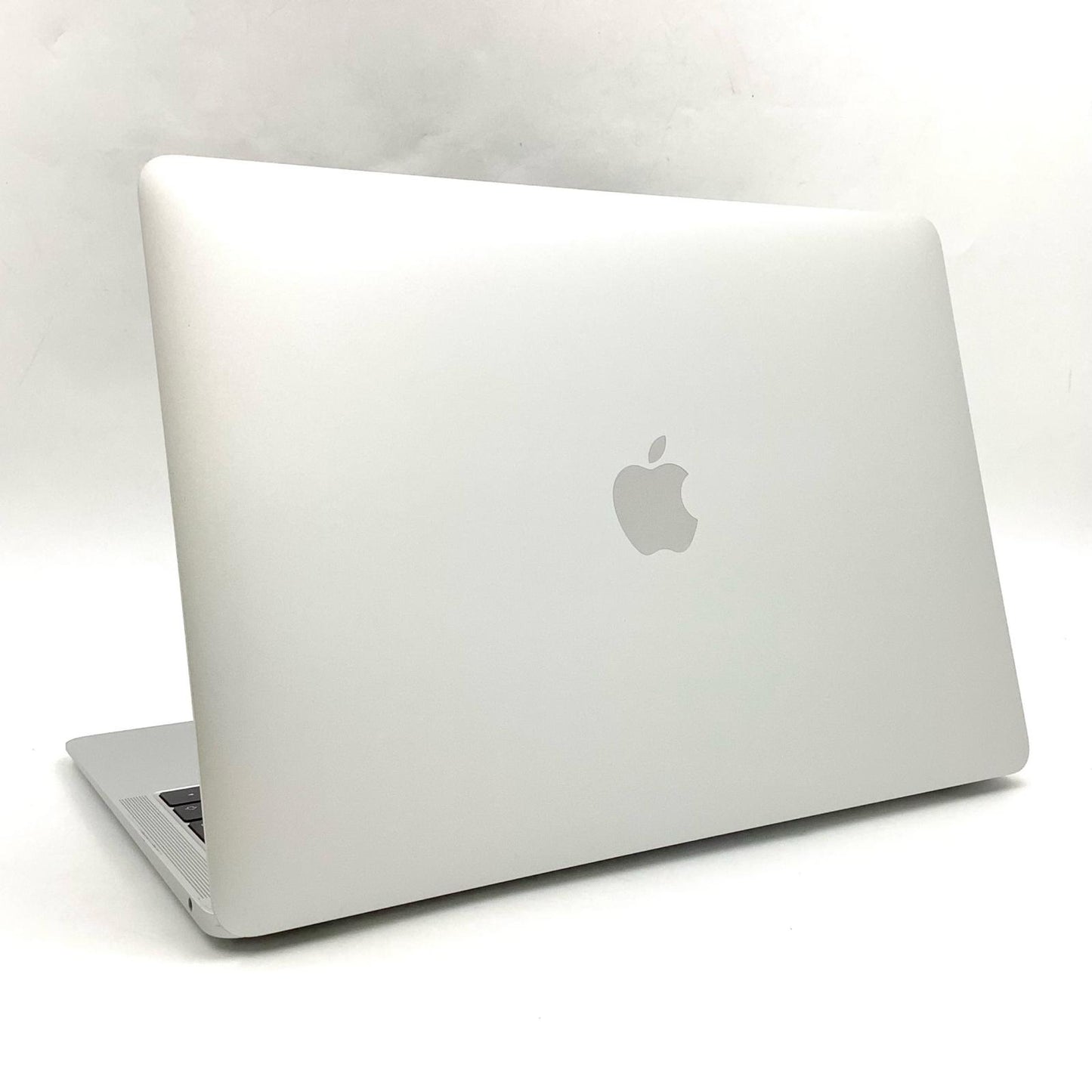 【全額返金保証】【最速発送】Apple MacBook Retina Air 13.3インチ 2018 1.6GHz デュアルコア Intel Core i5 8GB SSD 256GB シルバー 83.4% 動作確認済