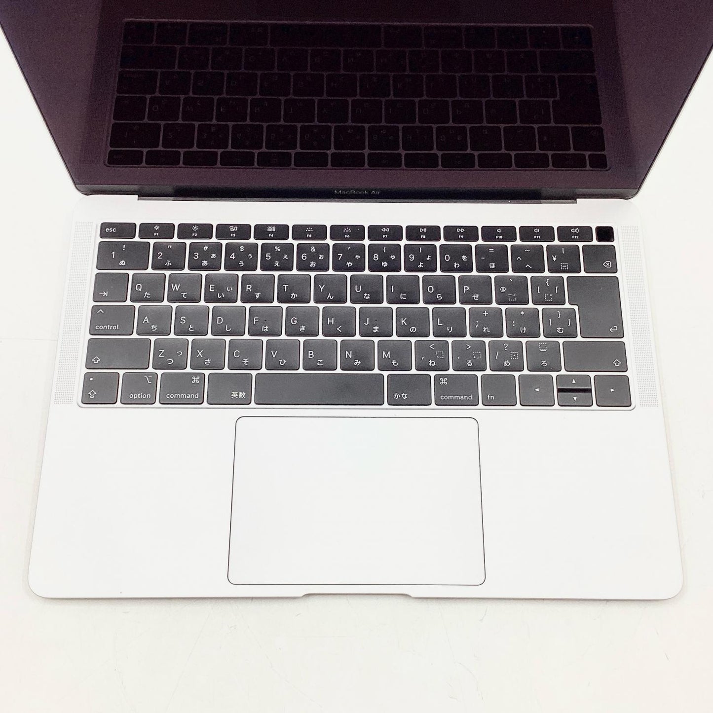 【最速発送】Apple MacBook Air 13.3インチ 2018 デュアルコア intel core i5 8GB SSD 128GB シルバー 78.7%【難有】