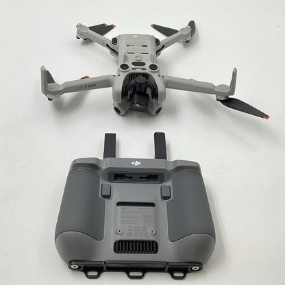 【全額返金保証】【最速発送】DJI Mini 4 Pro Fly Moreコンボ Plus（DJI RC 2付属） 美品 動作確認済