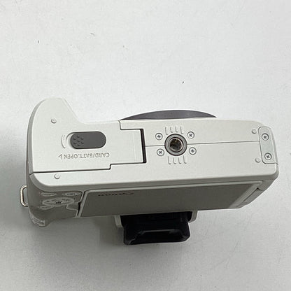 【全額返金保証】【最速発送】Canon デジタル一眼 EOS Kiss M2 ボディ [ホワイト] 美品 動作確認済