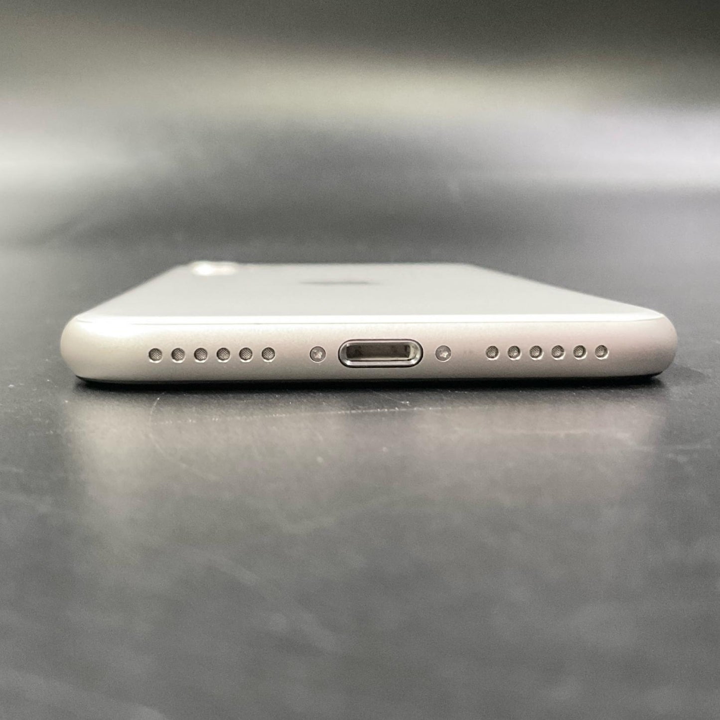 【全額返金保証】【最速発送】Apple iPhone iPhone SE（第3世代） 256GB スターライト SIMフリー 白ロム 超美品 動作確認済 100%