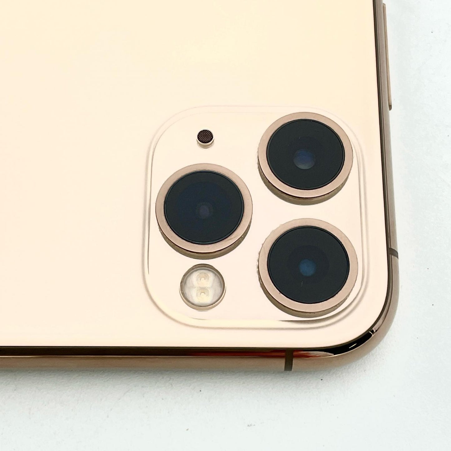 【全額返金保証】【最速発送】Apple iPhone iPhone 11 Pro Max 64GB ゴールド Softbank 白ロム 美品 動作確認済 77%