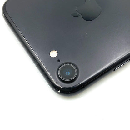 【全額返金保証】【最速発送】Apple iPhone iPhone 7 32GB ブラック au 白ロム 動作確認済 86%