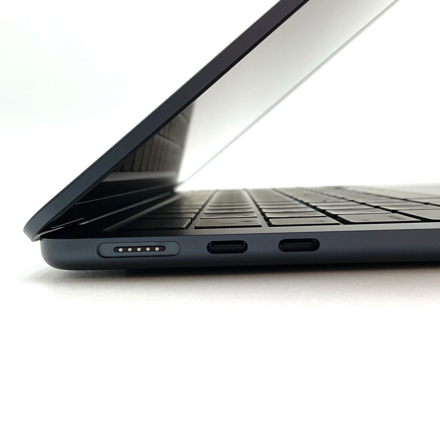 【全額返金保証】【最速発送】Apple MacBook Air 13インチ 2025 Apple M4 16GB SSD 256GB ミッドナイト 100% 超美品 動作確認済