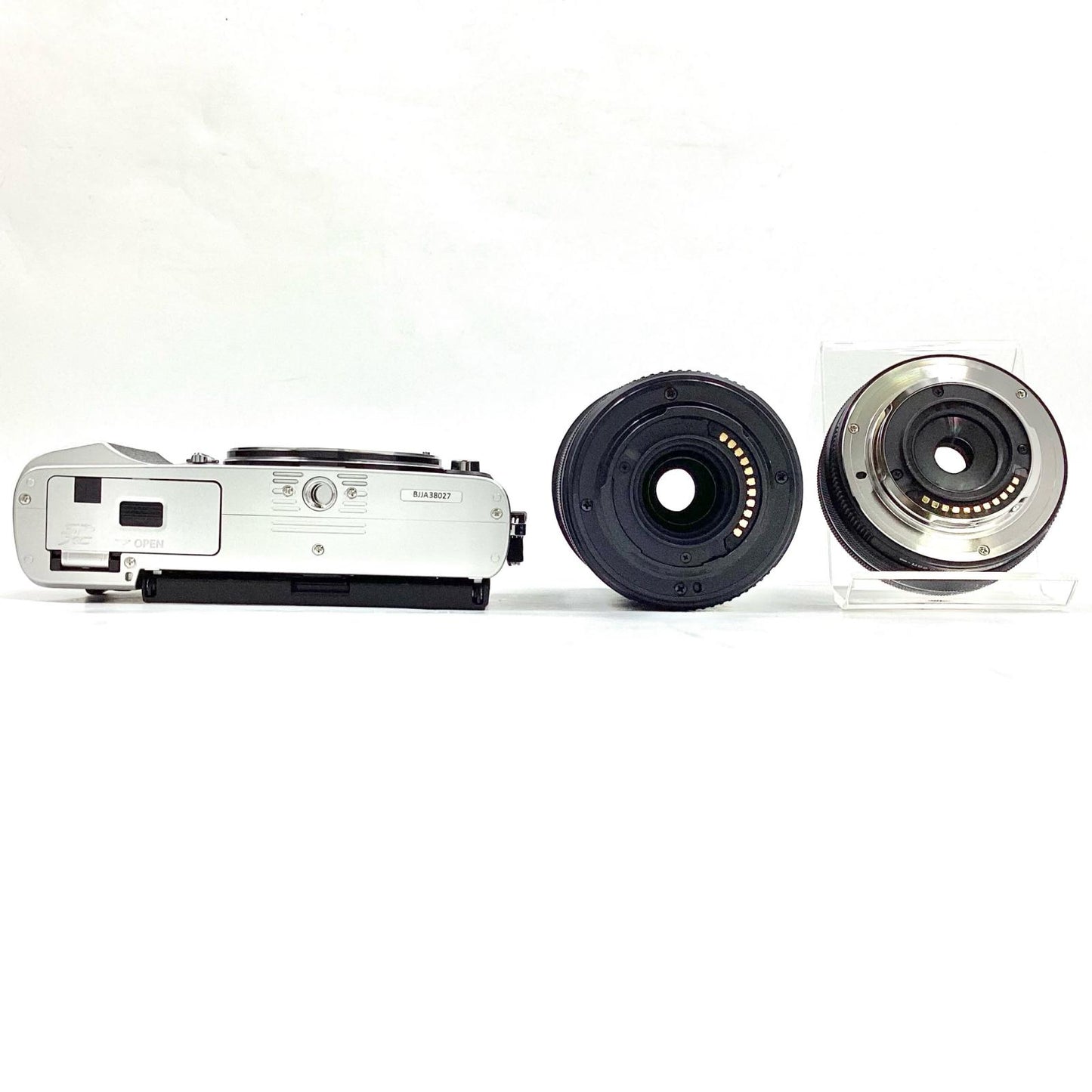 【全額返金保証】【最速発送】OLYMPUS デジタル一眼 PEN E-P7 EZダブルズームキット シルバー 超美品 動作確認済