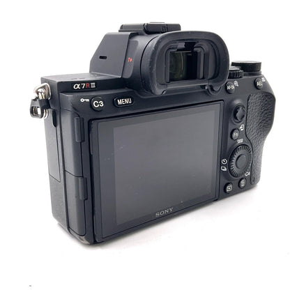 【全額返金保証】【最速発送】Sony デジタル一眼 α7R III ILCE-7RM3 ボディ ブラック 動作確認済